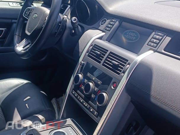 Land Rover Discovery Sport 2.0 D AWD R-Dynamic