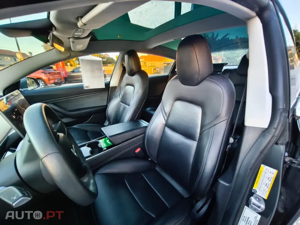 Tesla Model 3 Tração Traseira