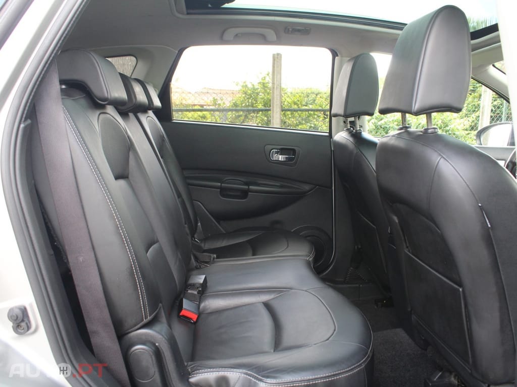 Nissan Qashqai 2.0 dCi Tekna Sport 17