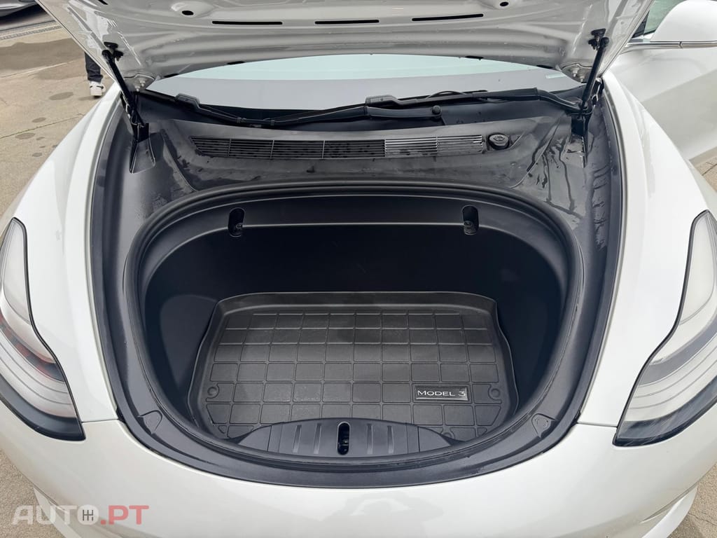 Tesla Model 3 Long-Range Dual Motor AWD