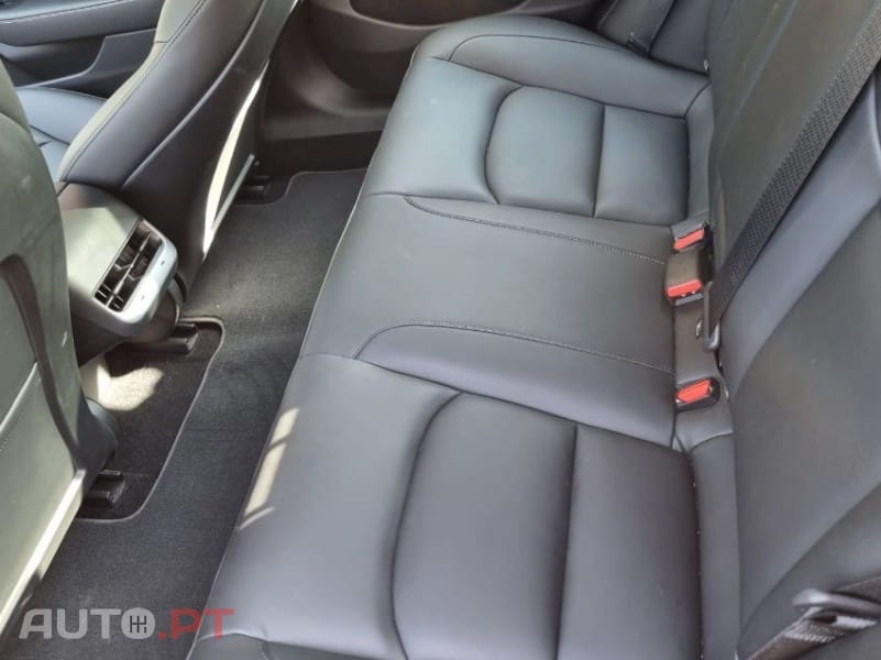 Tesla Model 3 Tração Traseira