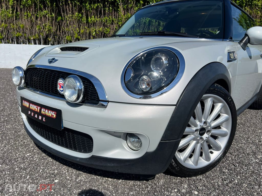MINI Cooper S Camden Edition