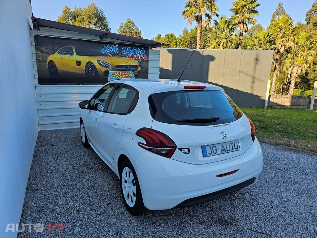Peugeot 208 1.2 PureTech Access