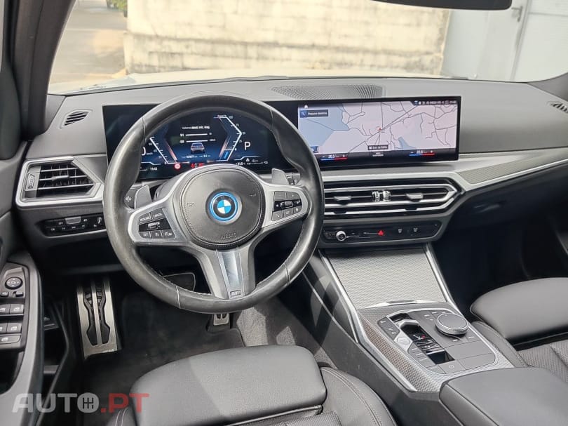 BMW 330 e Touring Pack M Auto