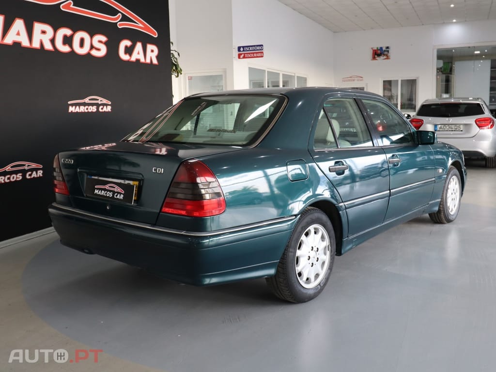 Mercedes-Benz C 220 D Classic