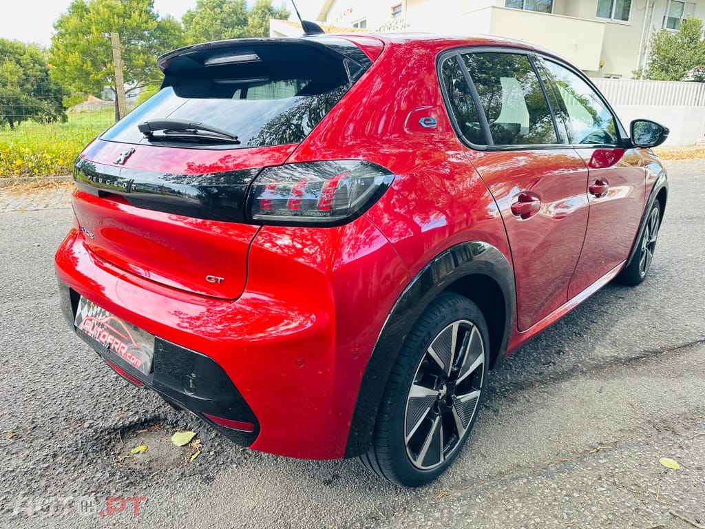 Peugeot 208 GT
