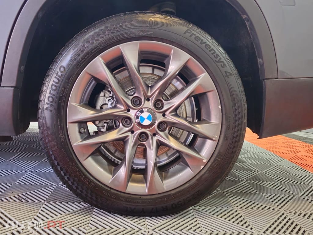BMW X1 18 d sDrive
