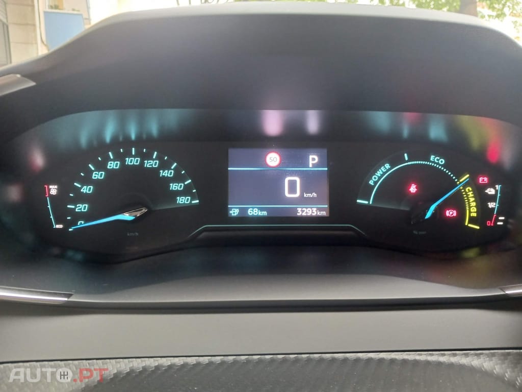 Peugeot E-2008 54 kWh Active