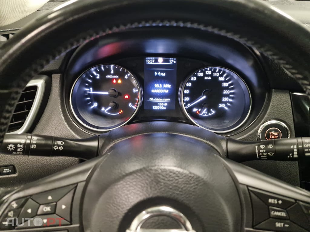 Nissan Qashqai 1.5 dCi N-Connecta