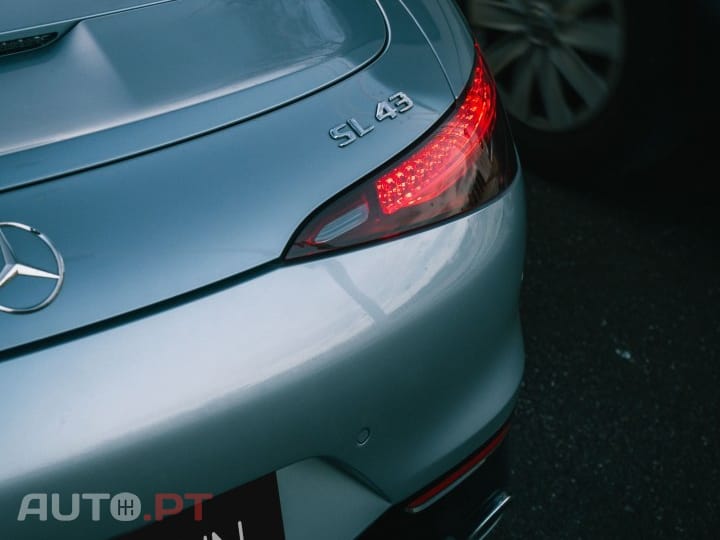 Mercedes-Benz SL 43 AMG Standard