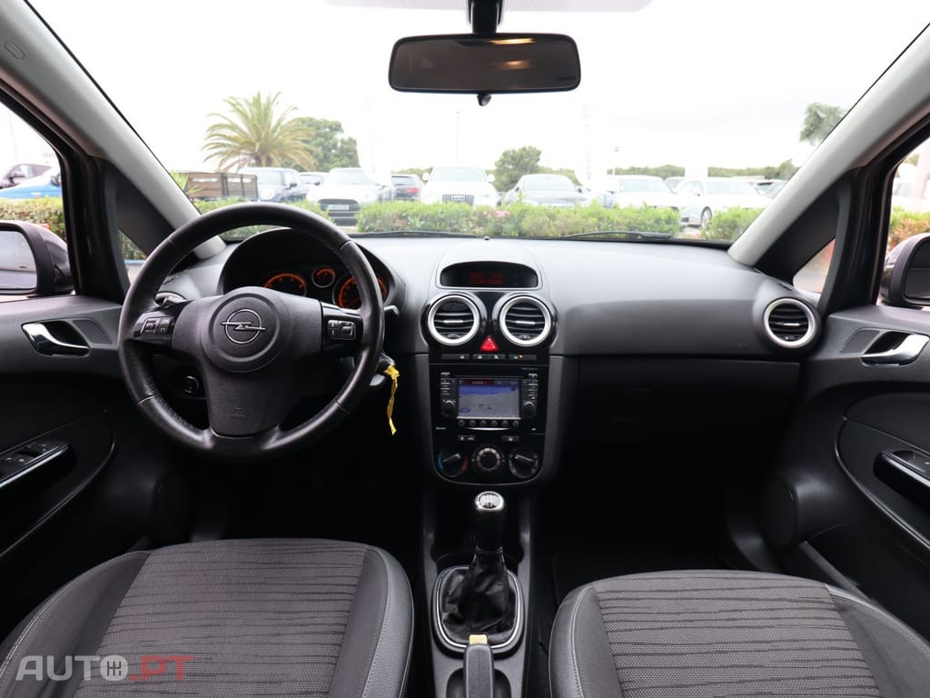 Opel Corsa 1.3 CDTi City — fotografia 8