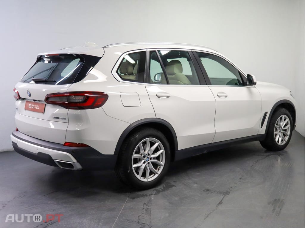 BMW X5 xDrive45e Auto Business