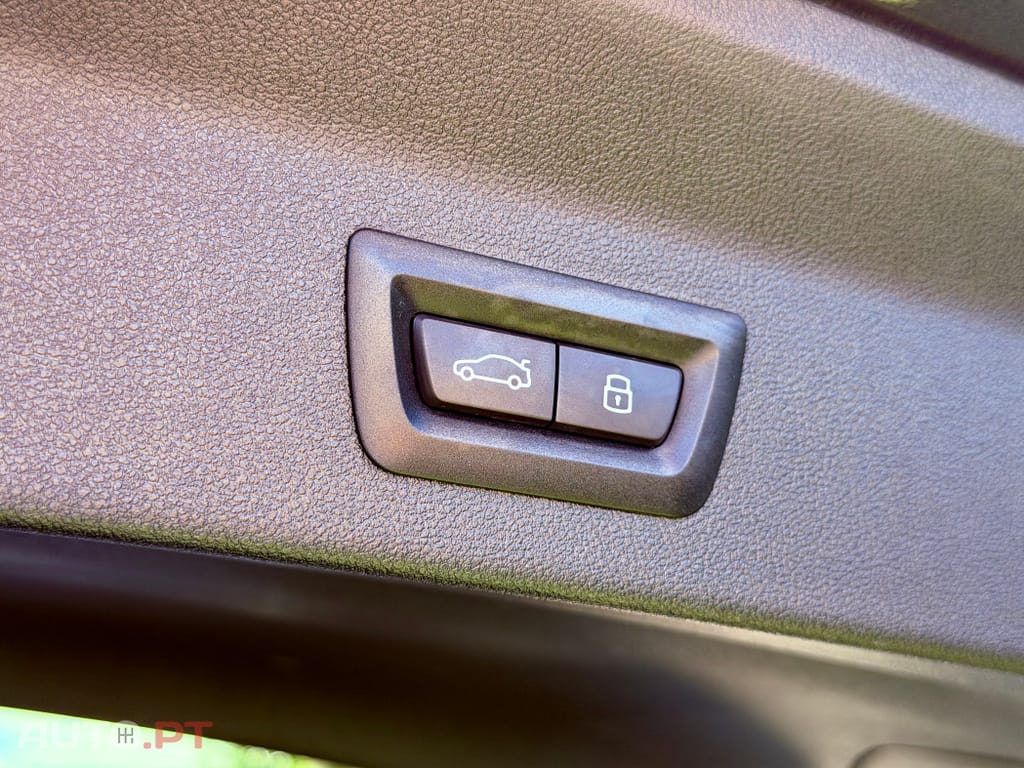 BMW X3 30 e xDrive Pack M — fotografia 57