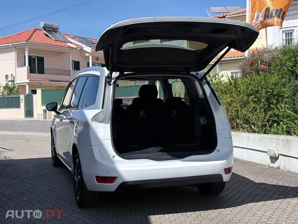 Citroen Grand C4 SpaceTourer 1.5 BlueHDi Shine EAT8