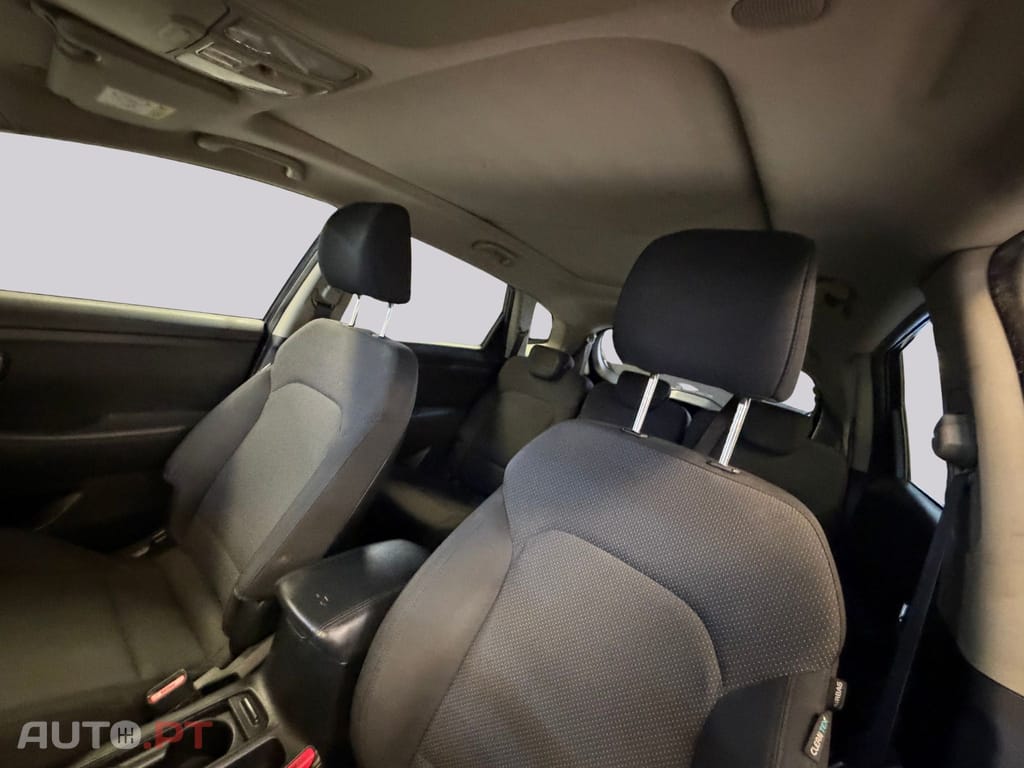 Kia Carens 1,7d 7L