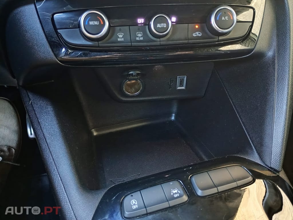 Opel Corsa Outro