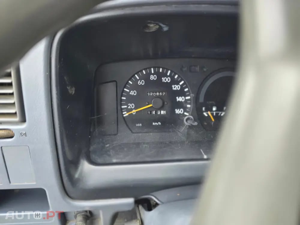 Toyota Dyna 250 (31BUE4) 3.5