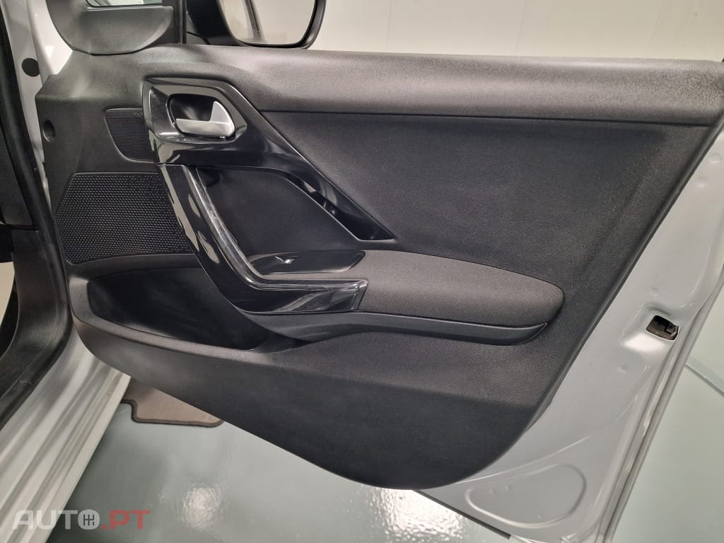 Peugeot 208 1.6 BlueHDi Active