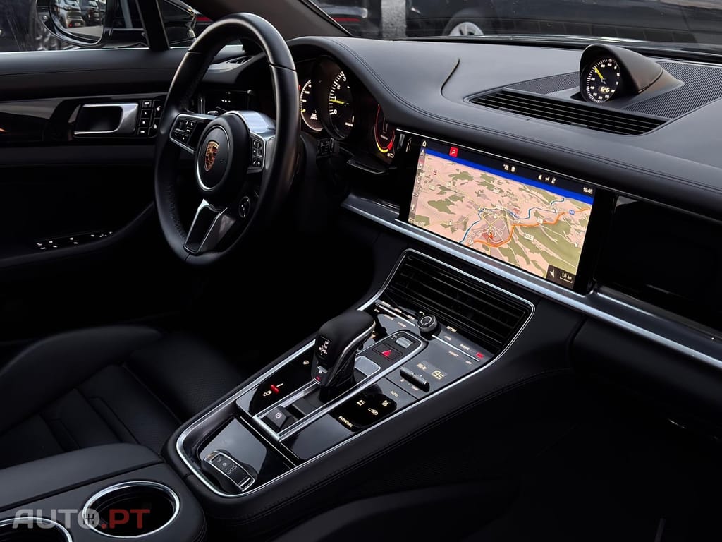 Porsche Panamera 4 E-Hybrid