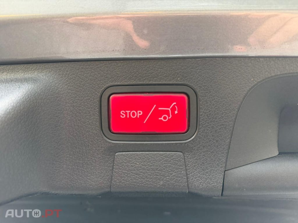 Mercedes-Benz CLA 250 e Progressive