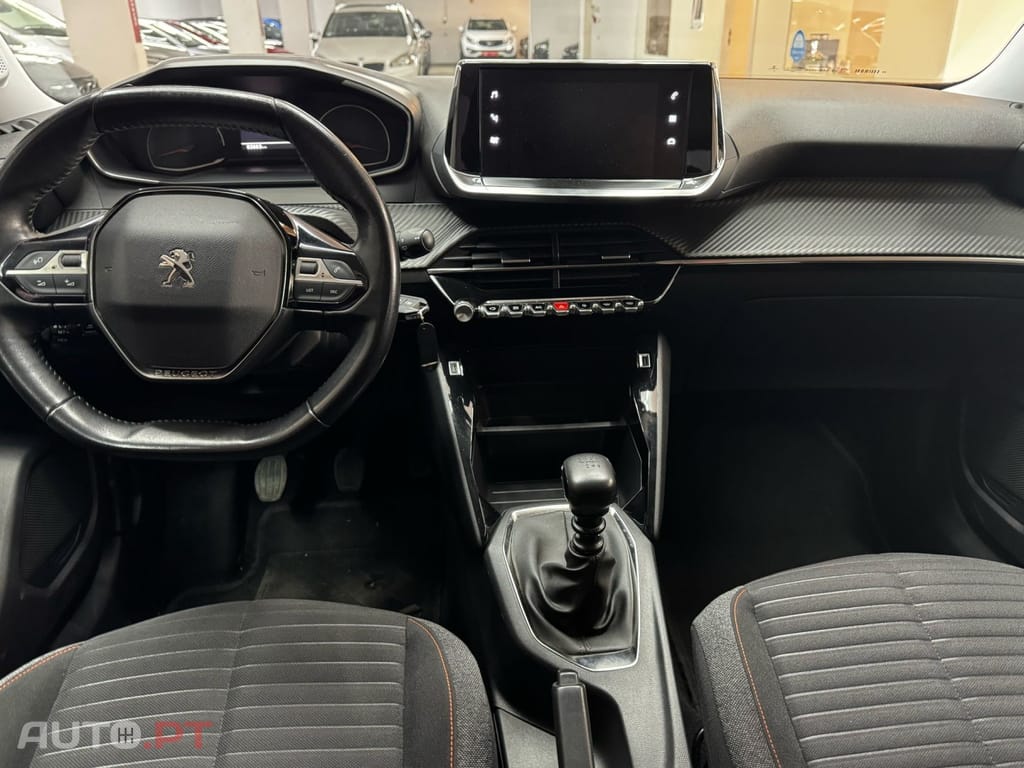 Peugeot 2008 1.2 PureTech Allure