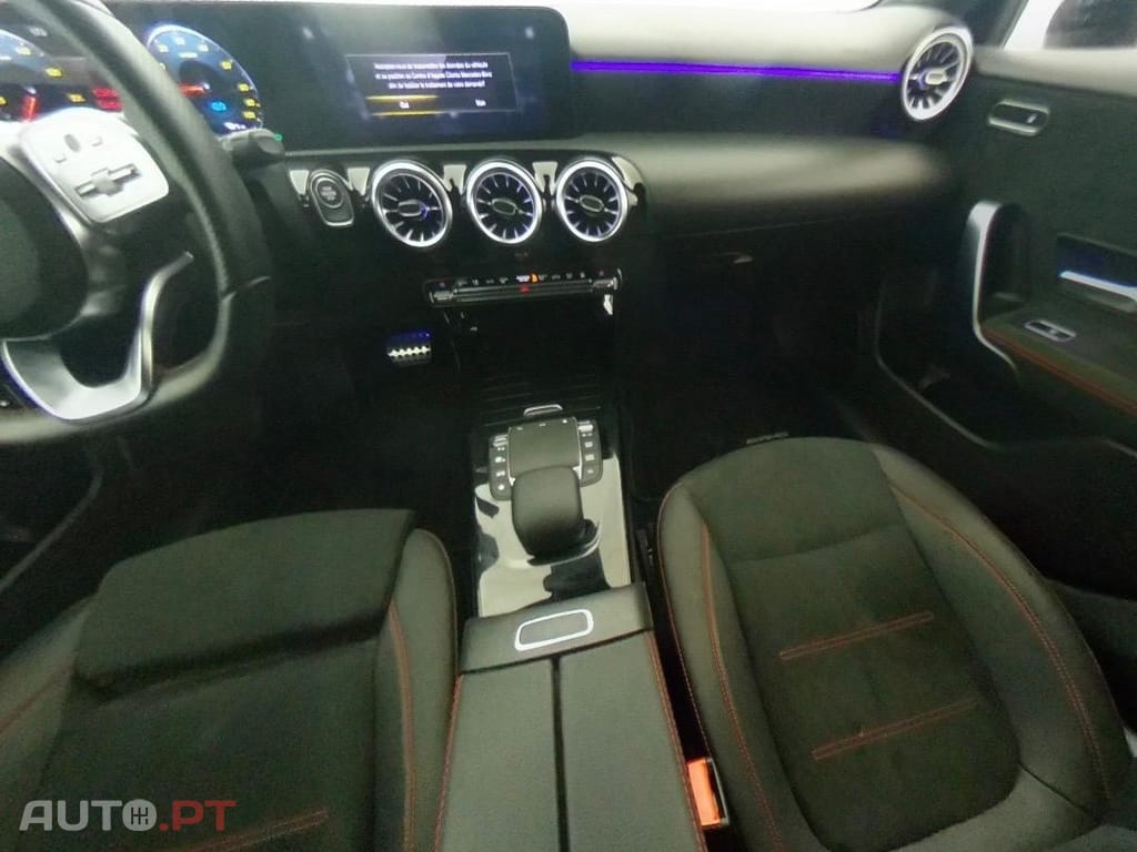 Mercedes-Benz A 250 e AMG Line