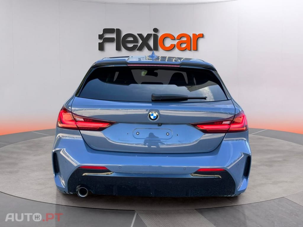 BMW 118 i Pack Desportivo M Auto