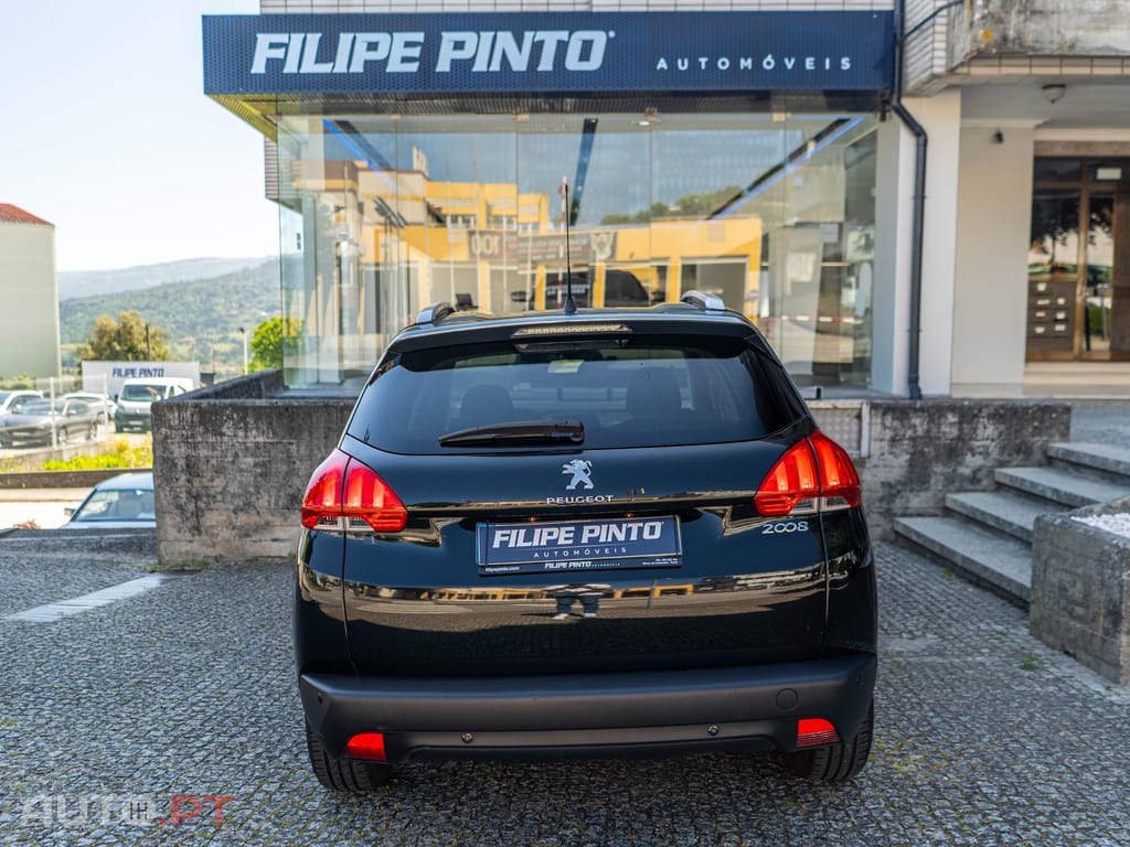 Peugeot 2008 1.2 PureTech Style