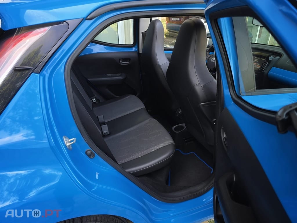 Toyota Aygo 1.0 X-Play Plus