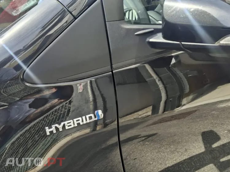 Toyota Yaris 1.5 HSD Exclusive+P.Luxury