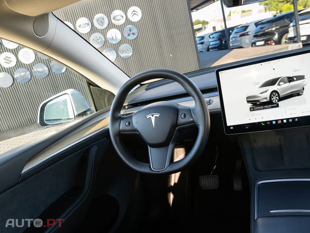 Tesla Model Y Long Range Dual Motor AWD