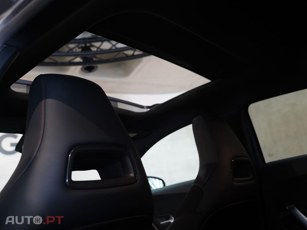 Mercedes-Benz A 250 AMG Line