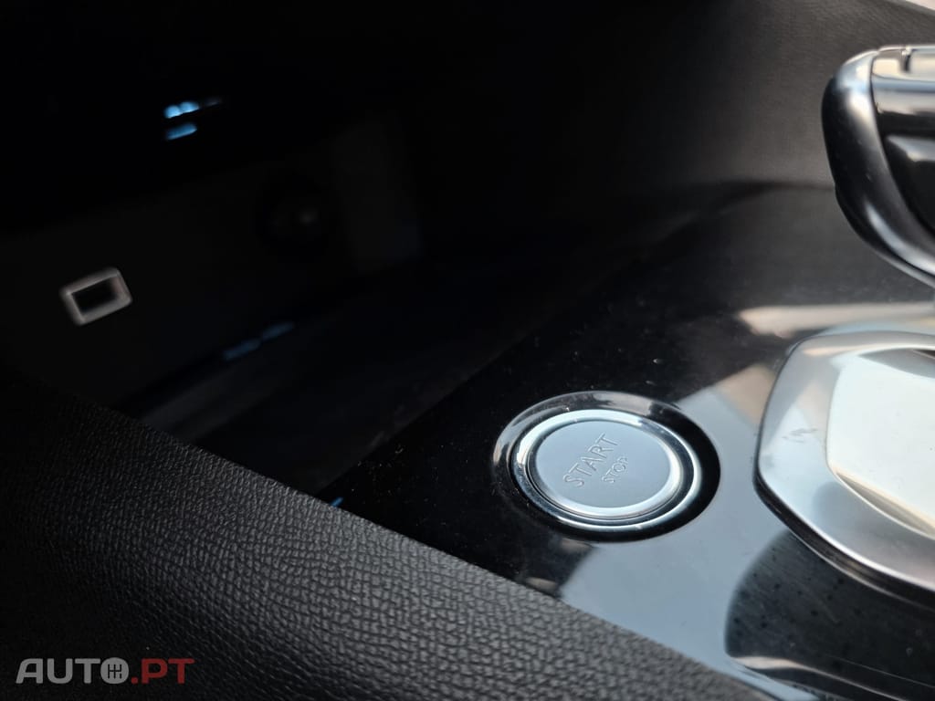 Peugeot 3008 1.5 BlueHDi Allure Pack EAT8