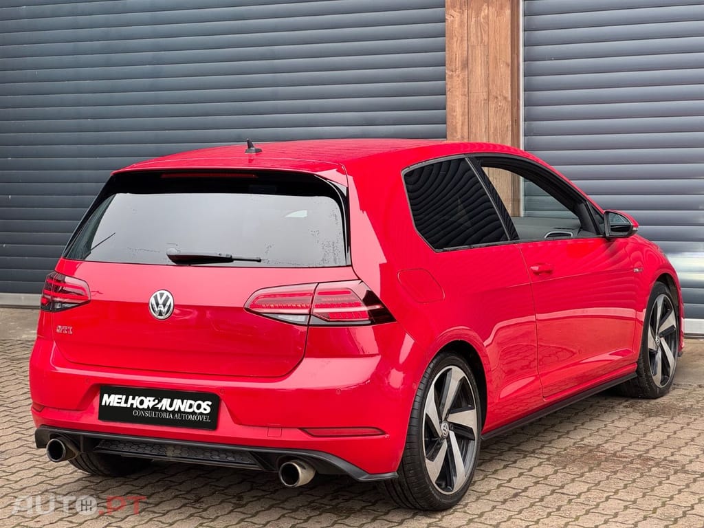 Volkswagen Golf 2.0 TSI GTI DSG Performance