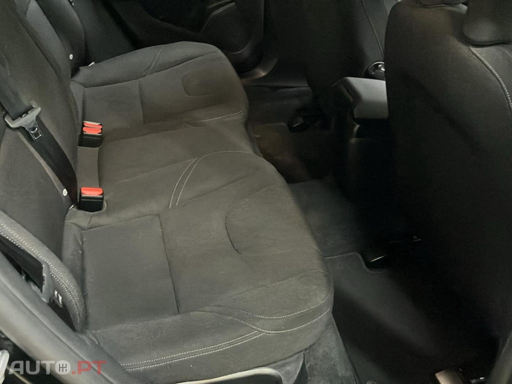 Volvo V40 2.0 D2 Kinetic