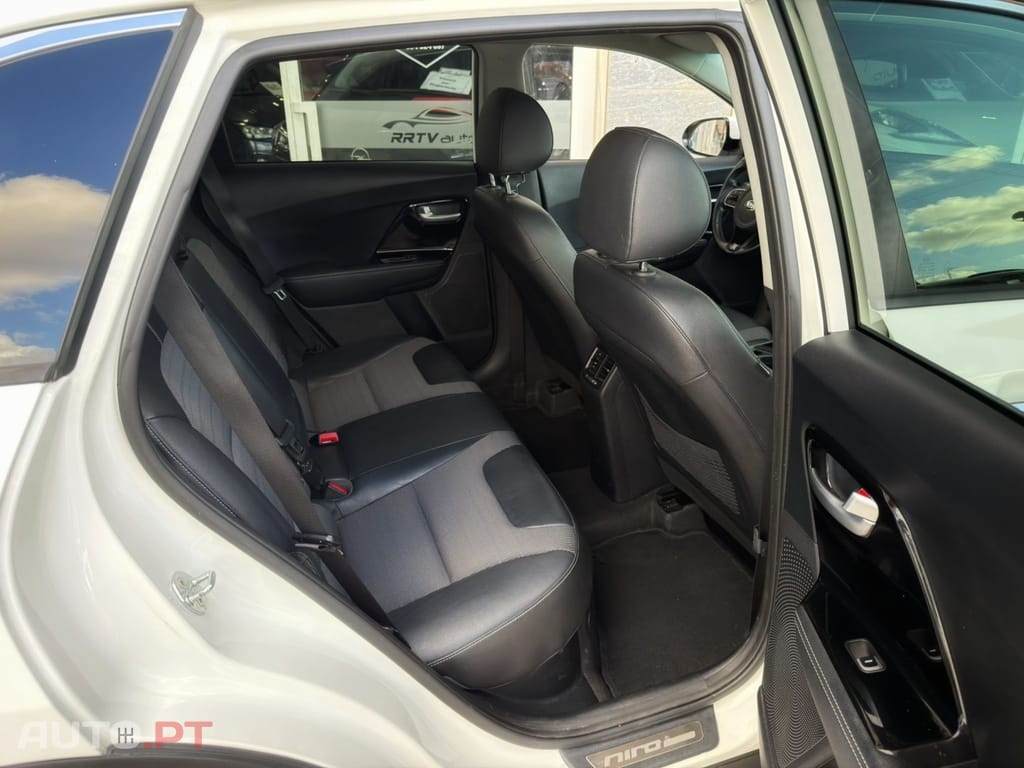 Kia Niro 1.6 GDi HEV Drive