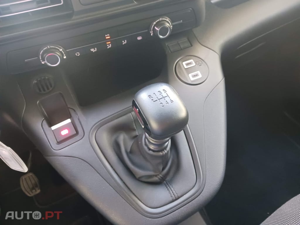 Peugeot Partner 1.5 BlueHDi Pro Standard Plus