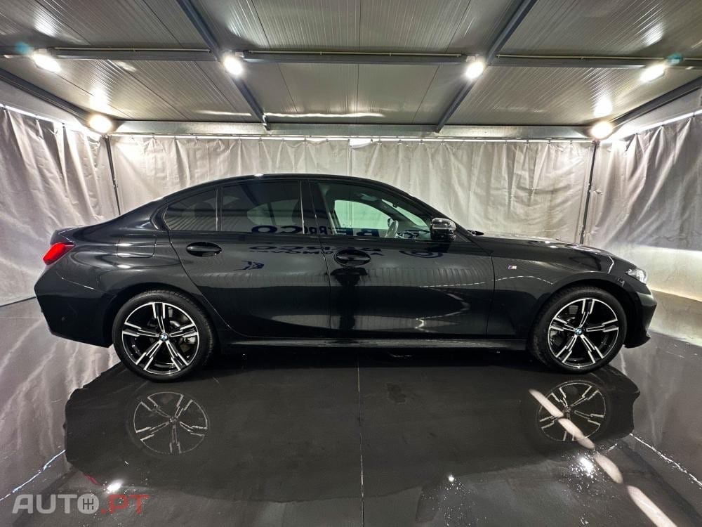 BMW 330 e Pack Desportivo M Auto