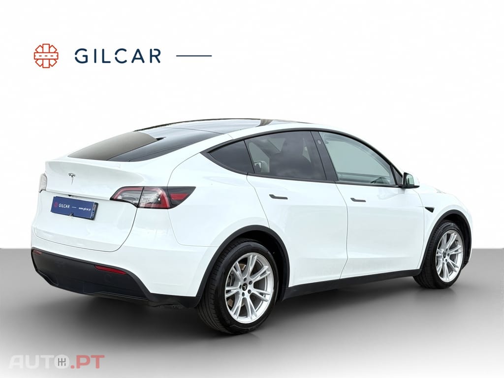 Tesla Model Y RWD