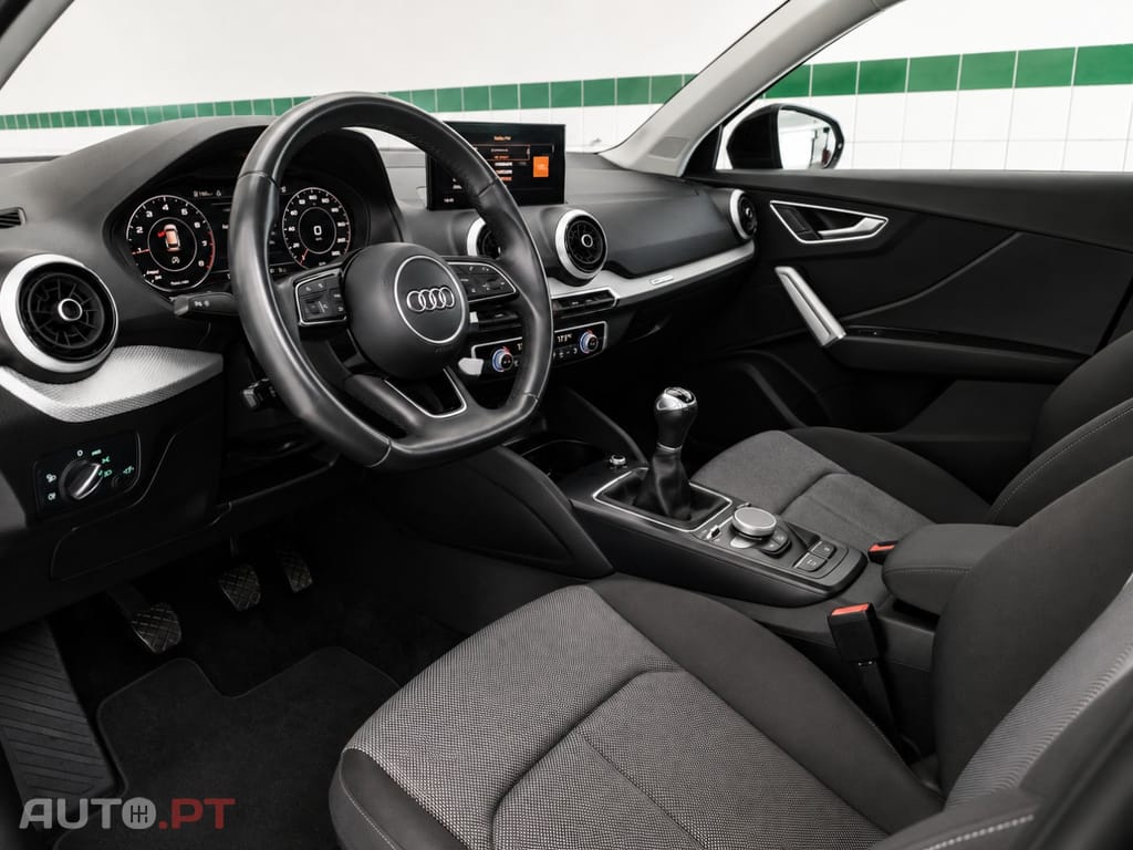 Audi Q2 30 TFSI S line