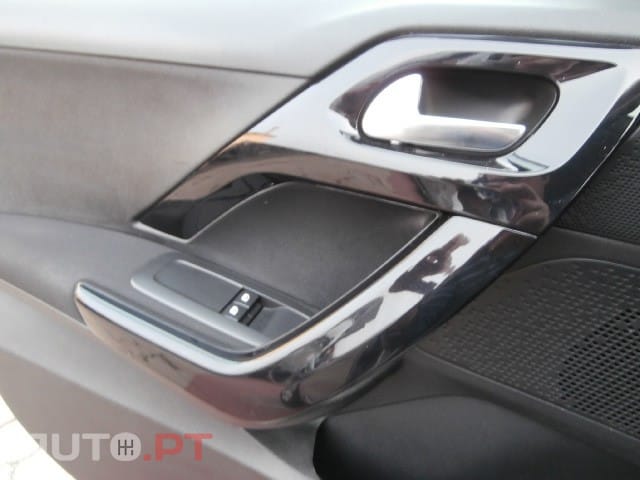 Peugeot 208 1.0 VTi Active