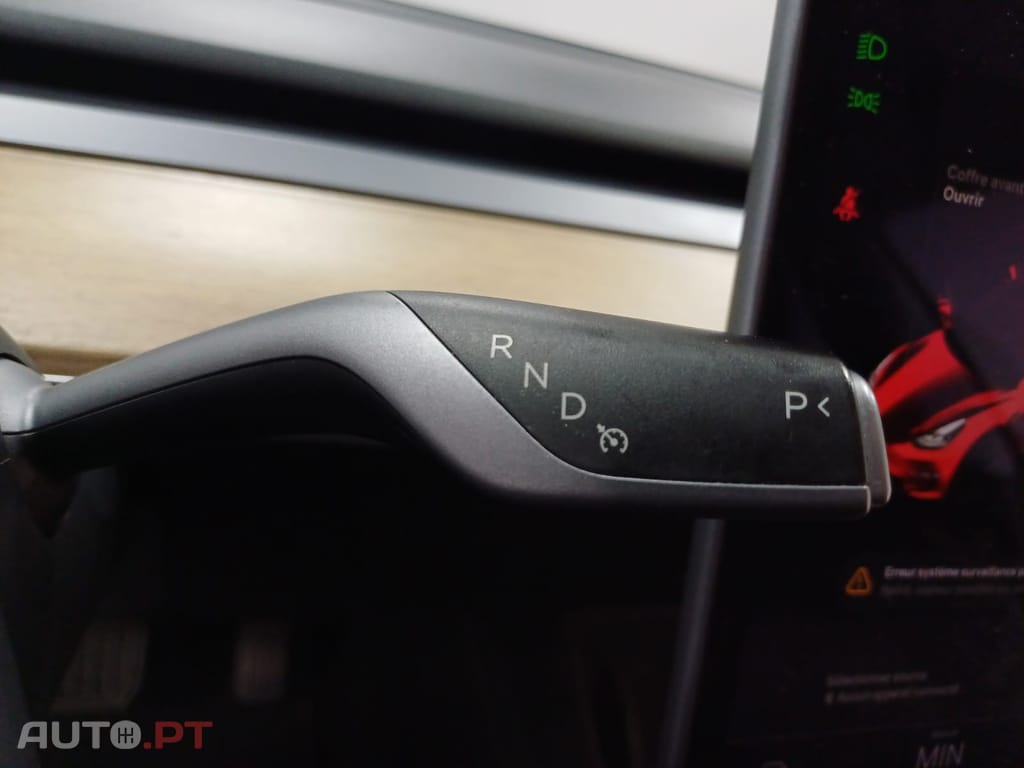 Tesla Model 3 Standard Range Plus RWD