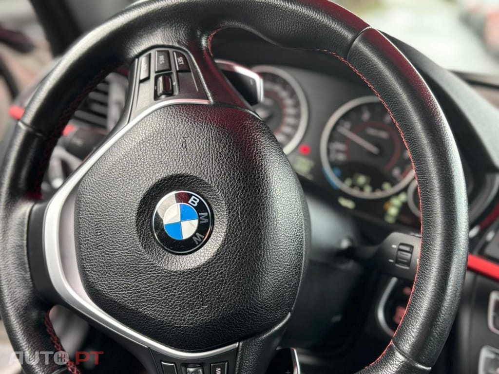 BMW 320 d Auto
