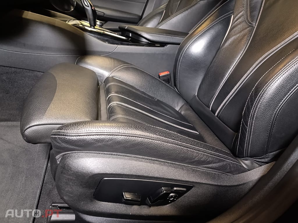 BMW 520 Touring d Pack M Auto