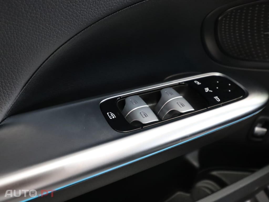 Mercedes-Benz C 300 e T 9G-TRONIC AMG Line