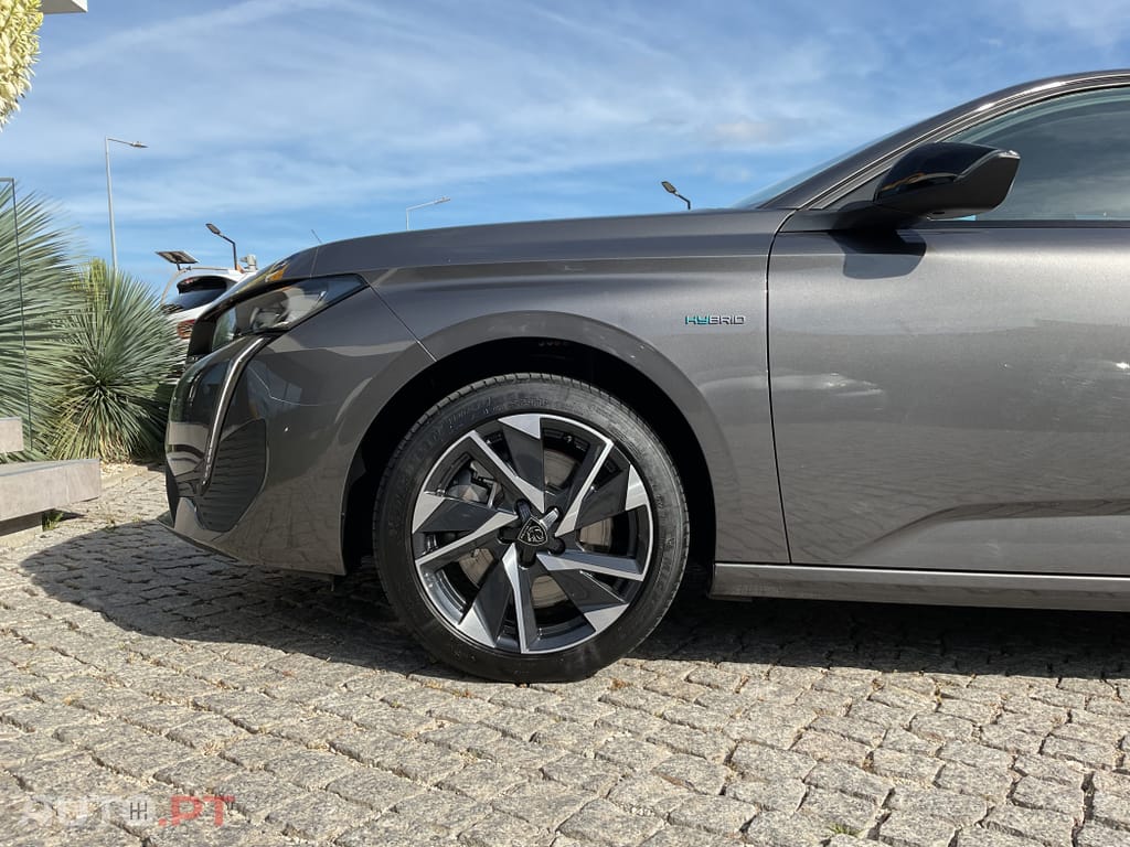 Peugeot 308 1.6 Hybrid Allure Pack e-EAT8