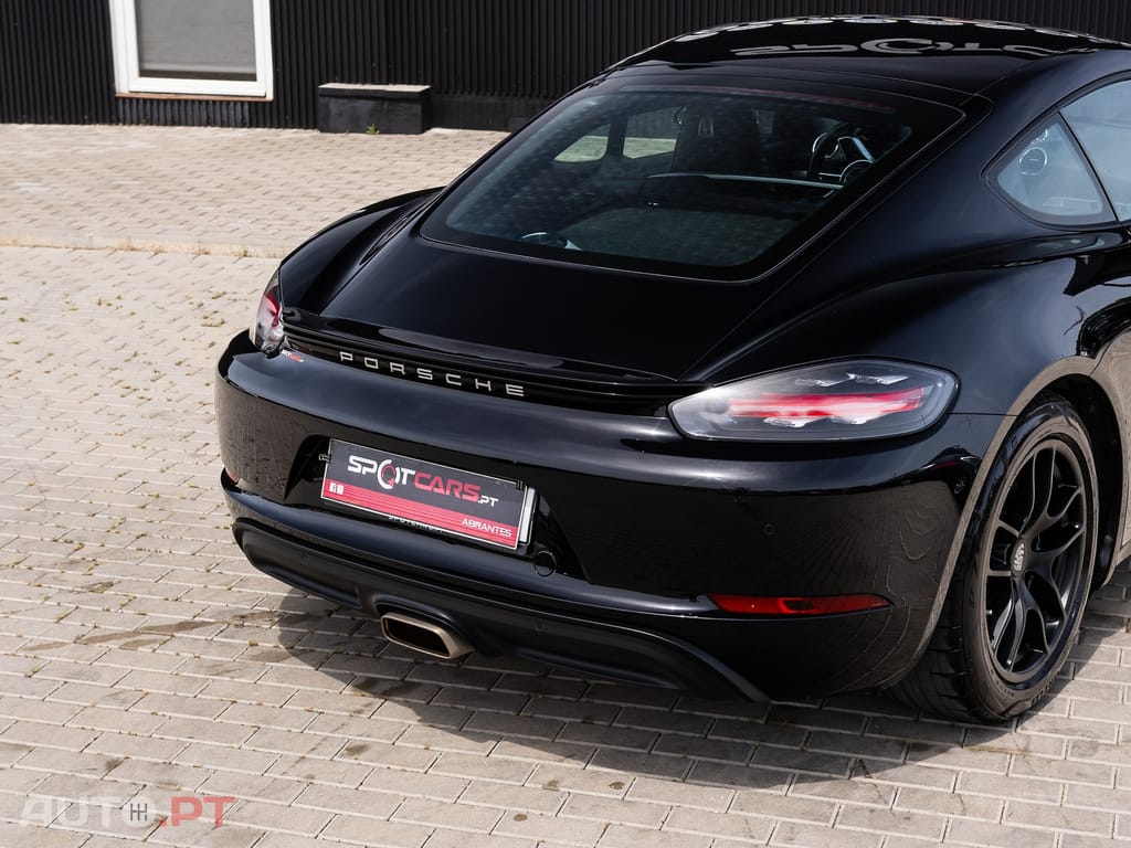 Porsche 718 2.0 T PDK