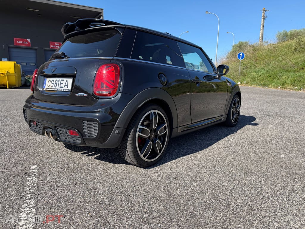 MINI John Cooper Works JCW