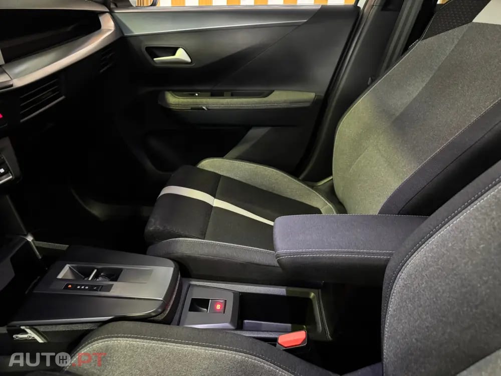 Opel Frontera 1.2 Hybrid GS eDCT