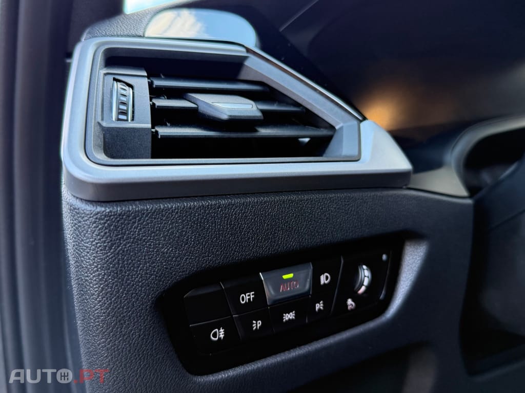 BMW 320 e Touring Corporate Edition Auto